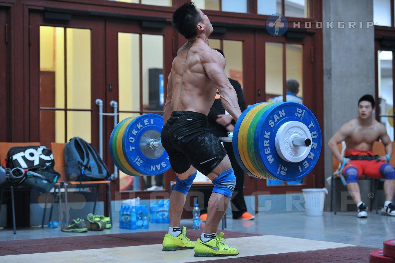 lu-xiaojun-snatch-pulls